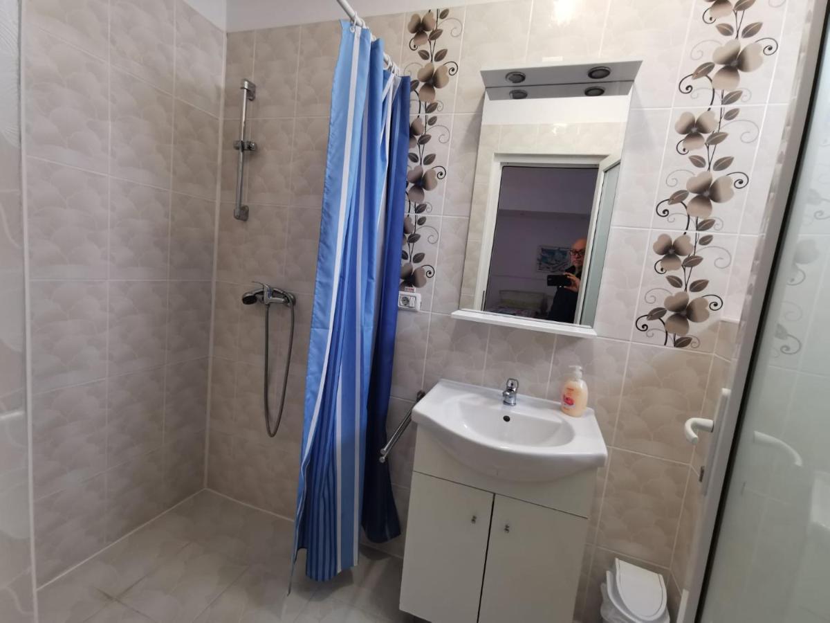فندق Fitness House With Garden كونستانتا المظهر الخارجي الصورة