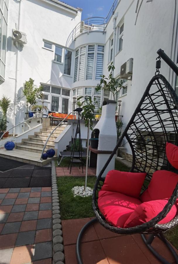 فندق Fitness House With Garden كونستانتا المظهر الخارجي الصورة